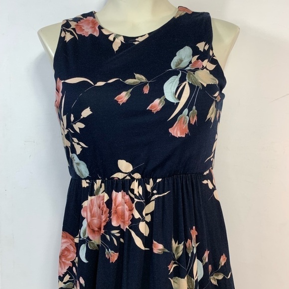 NWT Vanilla Bay Midnight Rose Maxi - Picture 1 of 6